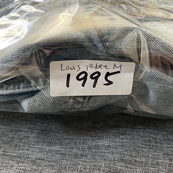 Levi's Trucker Denim Jacket - Men's Size M - Blue - Picture 11 of 11